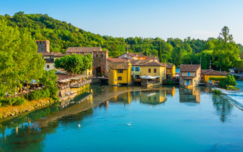 FIUMI, BORGHI E CITTÀ